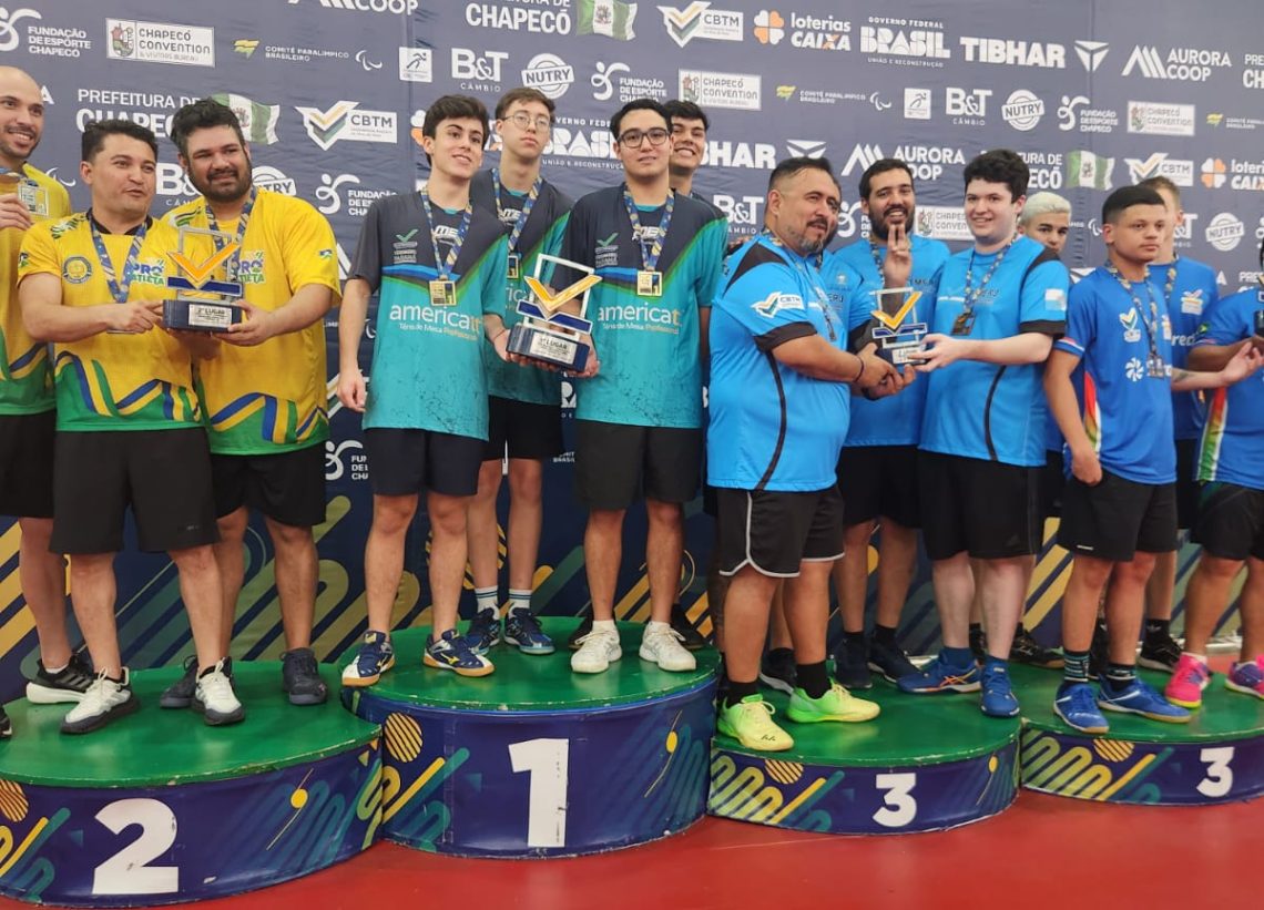 ATMFOZ/GRESFI obteve excelentes resultados no principal torneio de Tênis de Mesa do ano