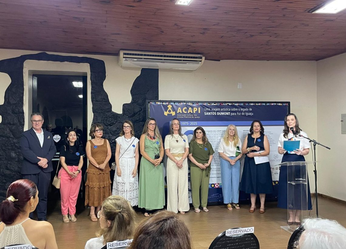 Exposição sobre Santos Dumont celebra 50 anos da ACAPI, no Gresfi