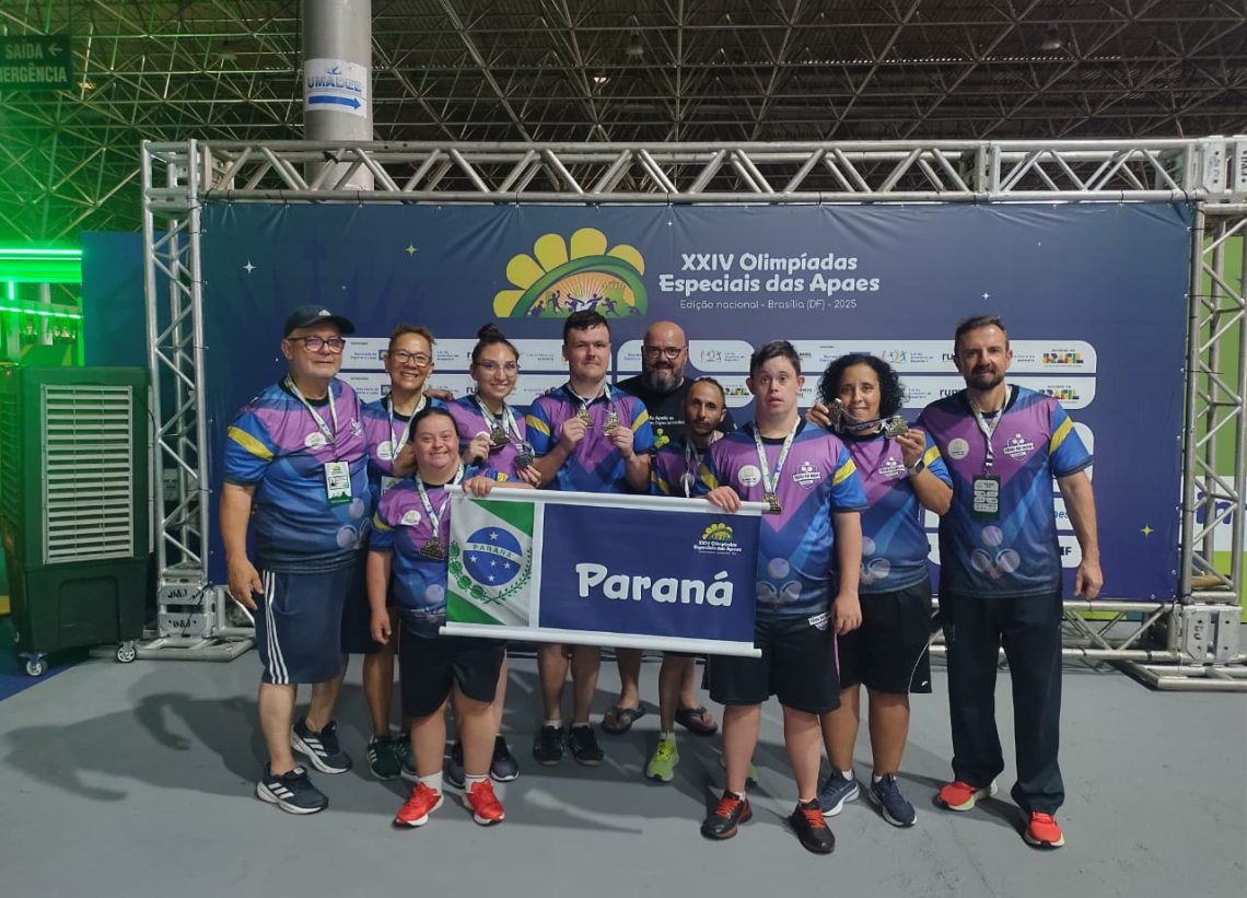 Atleta Luiz Fernando Olivieski da Silva, da APAE Foz/ATMFOZ/GRESFI, é campeão das Olimpíadas Especiais das APAES